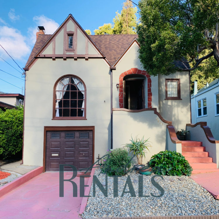 Charming 3bed/1bath House in the Dimond!