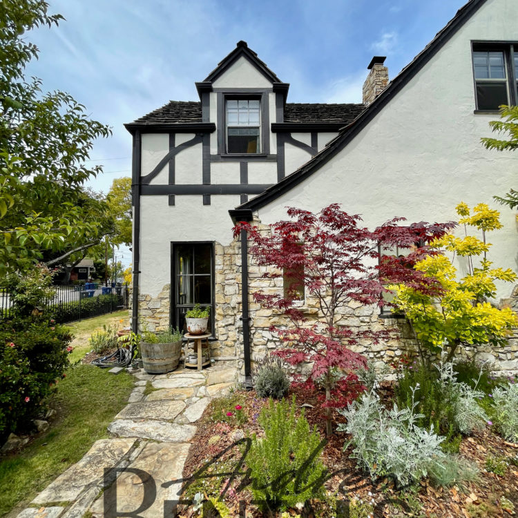 Charming 1929 3+br/2ba Tudor-style home in an idyllic community in Central Alameda.