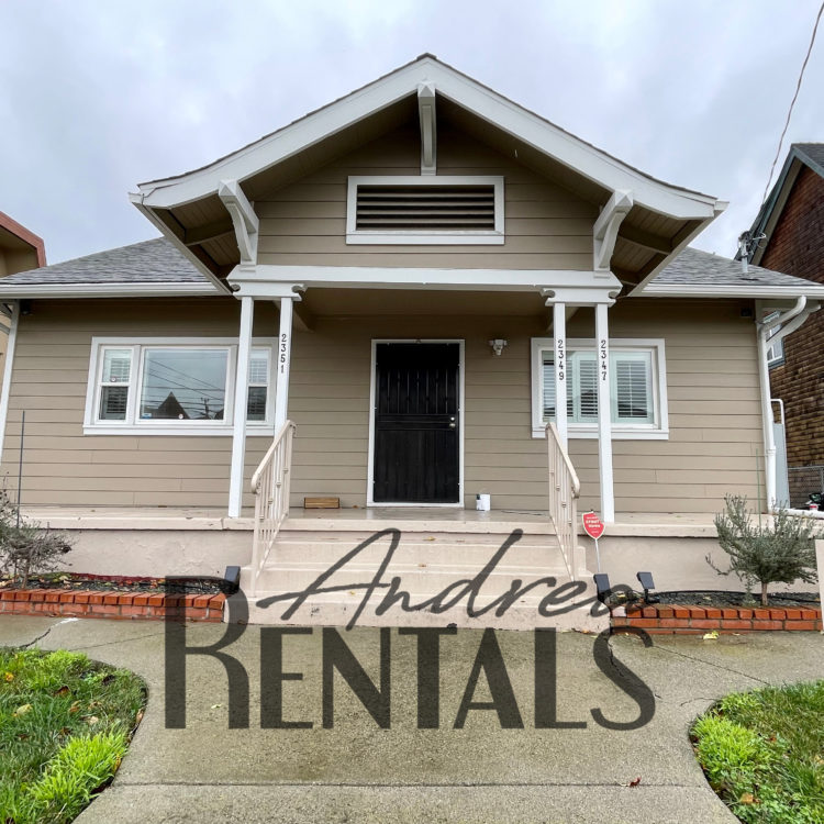 Lovingly Maintained 2BD/2.5BA Duplex With Owner-Updates!