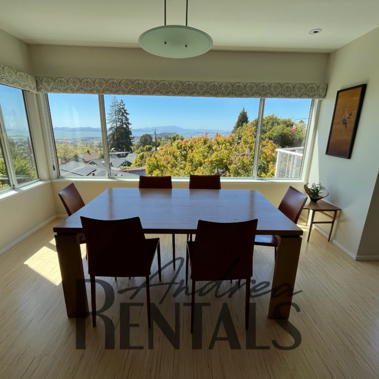 Stylish Berkeley Hills 3bd/2.5ba home with Gorgeous Views! 