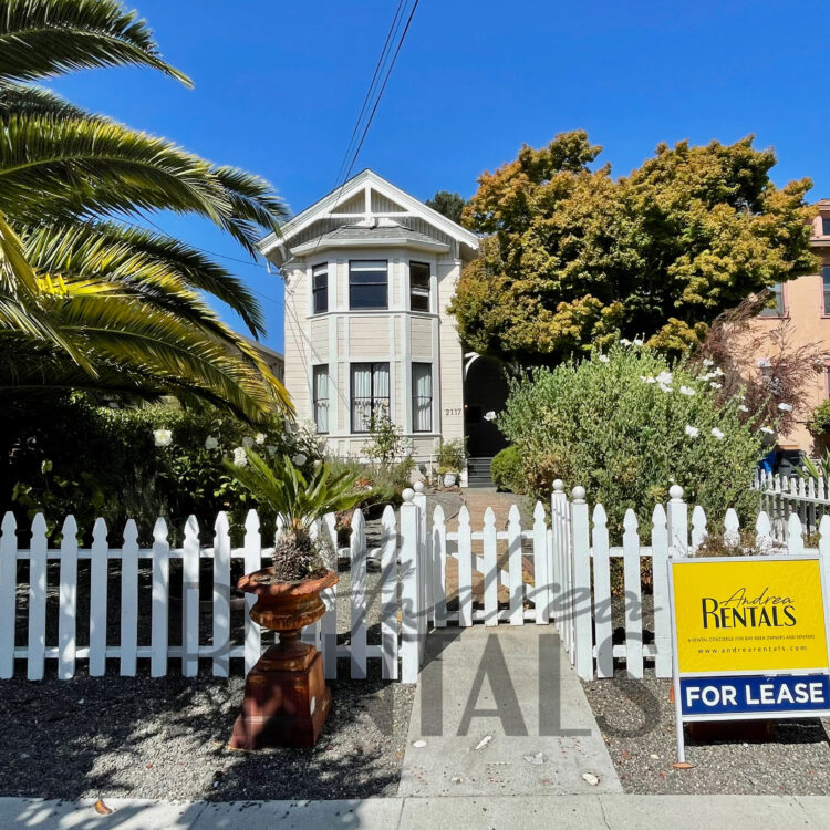 Spectacular Victorian home available in Alameda!