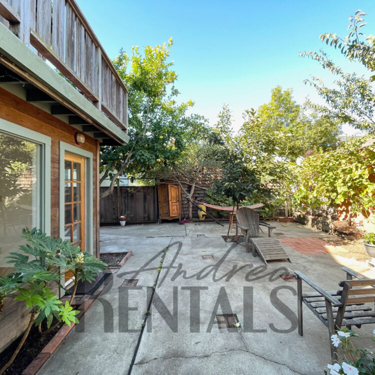 Bright, owner-built, 1BR/1BA with lush yard in excellent Temescal location!